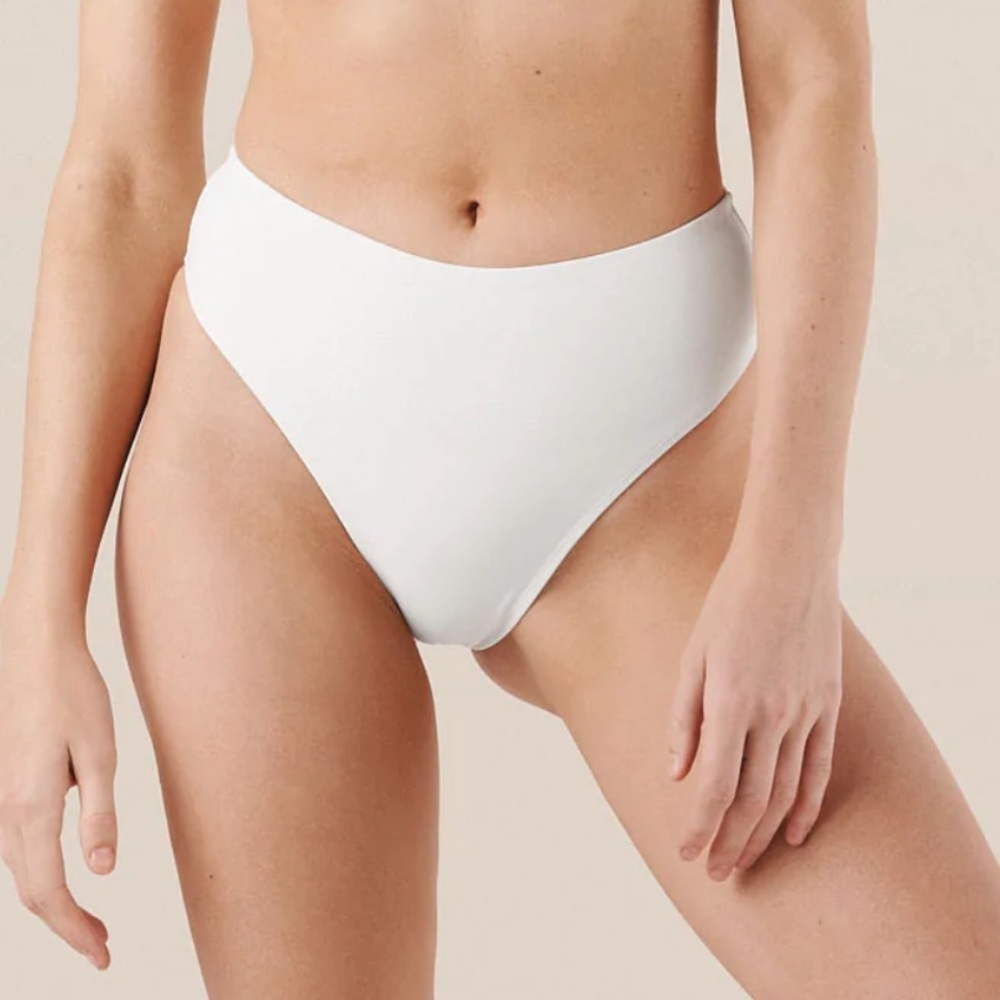 NWT OOKIOH DOMINICAN BIKINI BOTTOM SIZE SMALL Z535-22